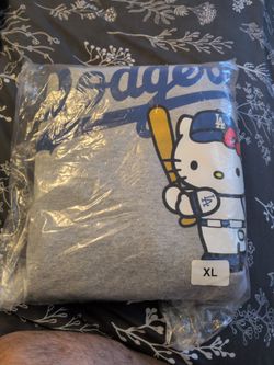 XL hello kitty dodger sweater