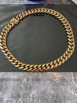 New 18mm 18inch 18K gold plated stainless steel Cuban Link Chain Necklace