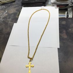 18K Freeform Rope Chain And Cross Pendent 