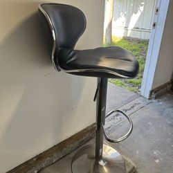 Bar stools (set of 3)