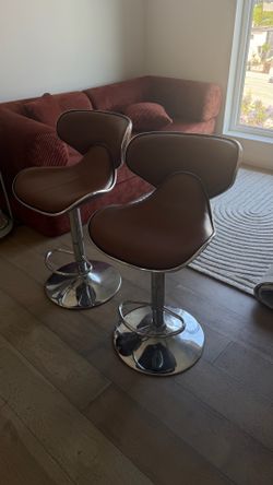 Height Adjustable Leather Bar Stool