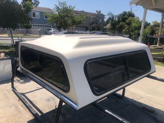 Camper shell for Tacoma  ranger s10. Sonoma Nissan 60c76llong