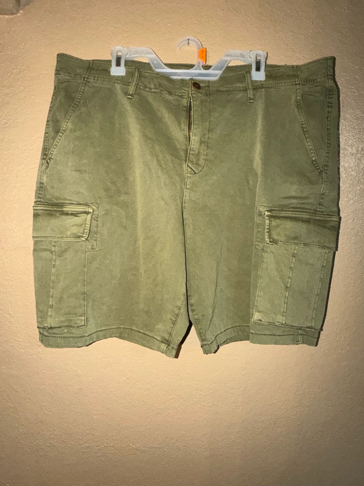 Lucky Brand Men’s Cargo Shorts Size 40 Olive Green