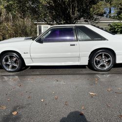 1989 Ford Mustang