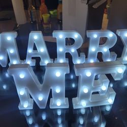 Letras De Marry Me Con Luz