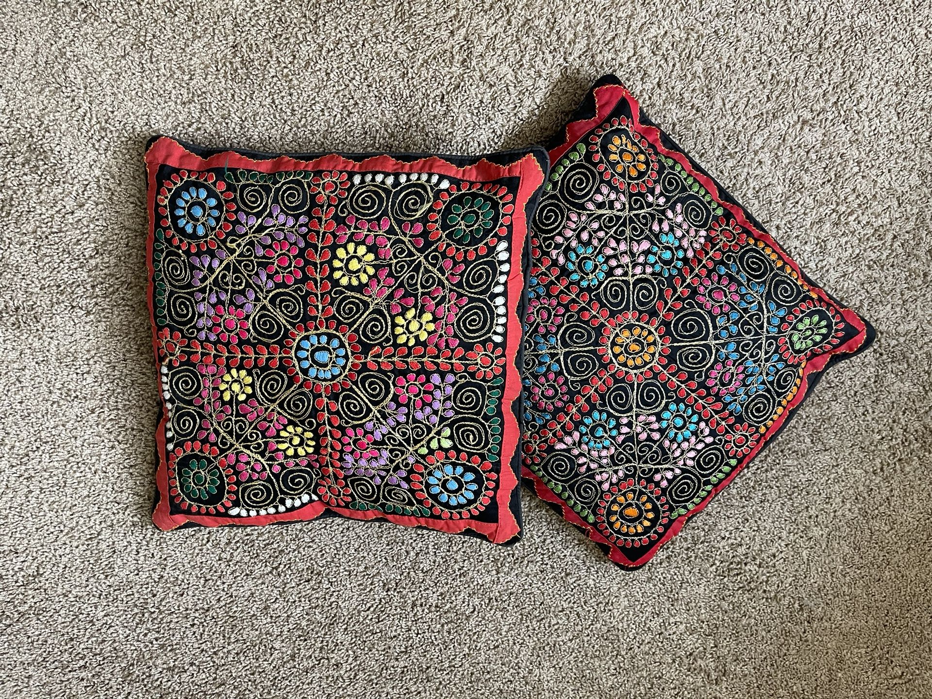 2 Throw Pillow Covers And Inserts