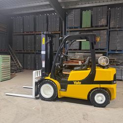 2011 Yale 5,000 lbs capacity forklift