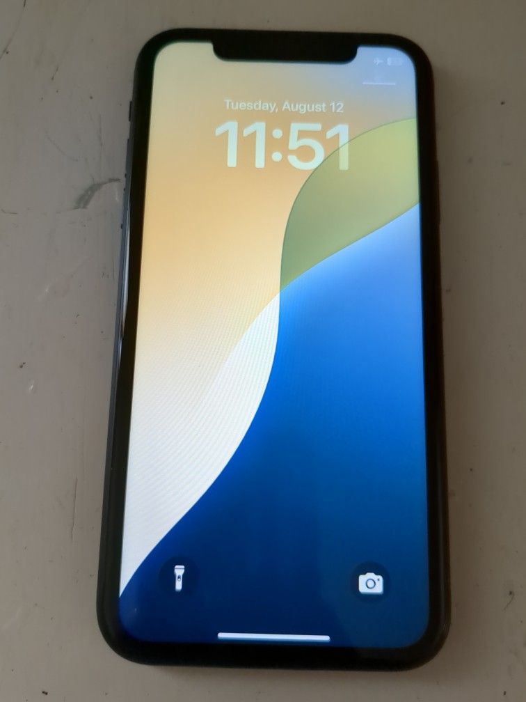 iPhone XR 64GB Unlocked Excellent Condition T-Mobile ATT MetroPCS Verizon