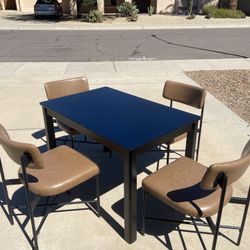 Table And Chairs 