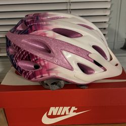 Bell Banter Youth 8-14, 52-58cm. Pre-owned, Like New.