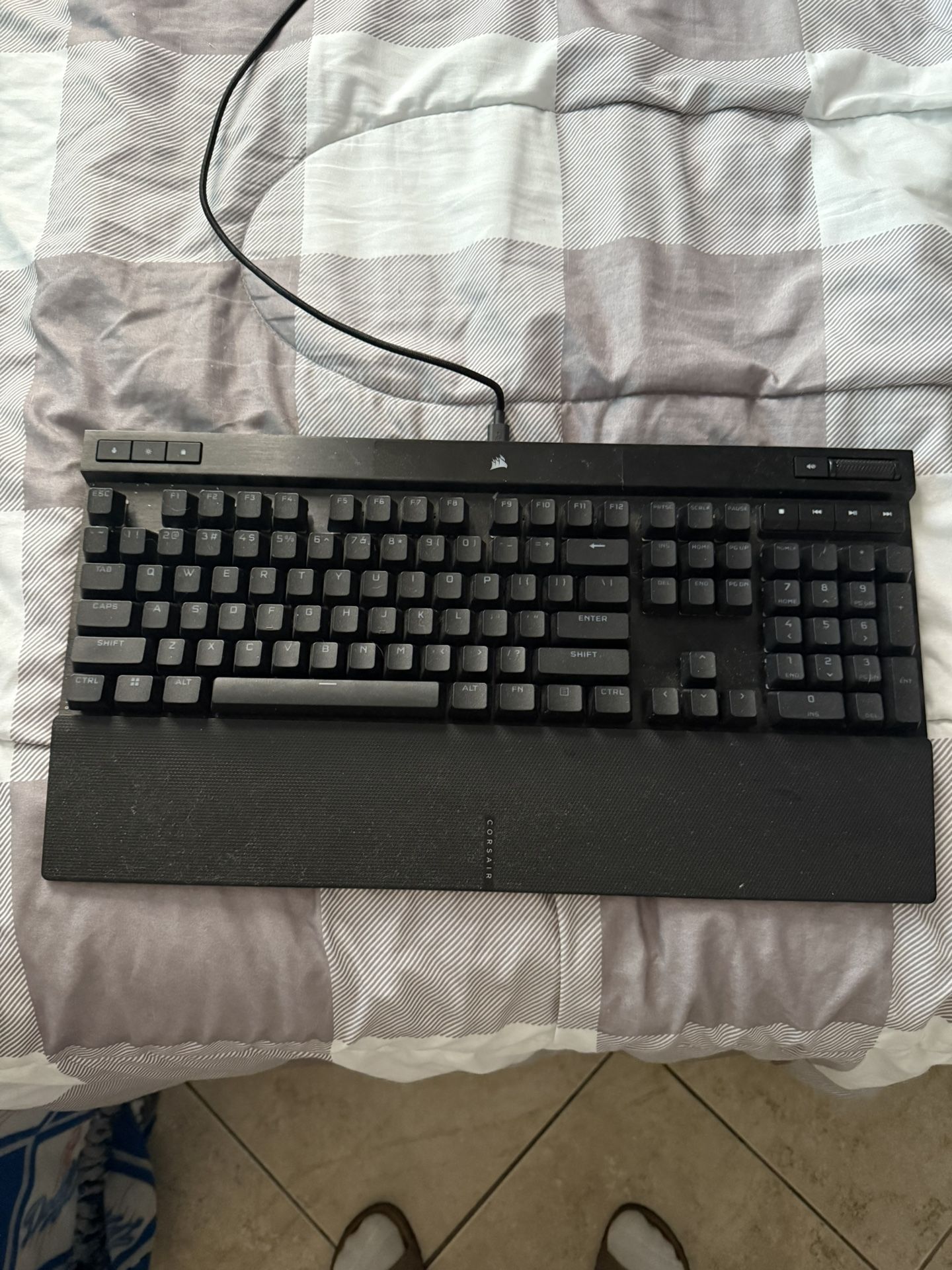 Corsair keyboard And Mouse
