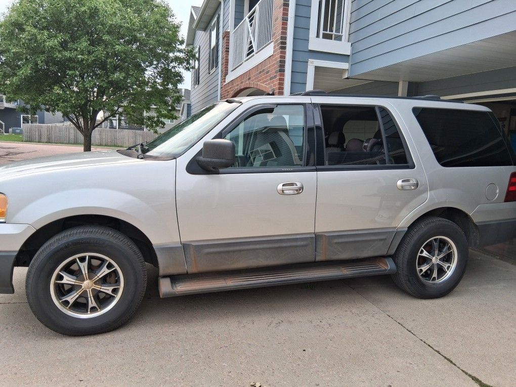 2004 Ford Expedition