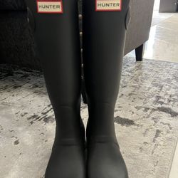 Women’s Hunter Rain boots 