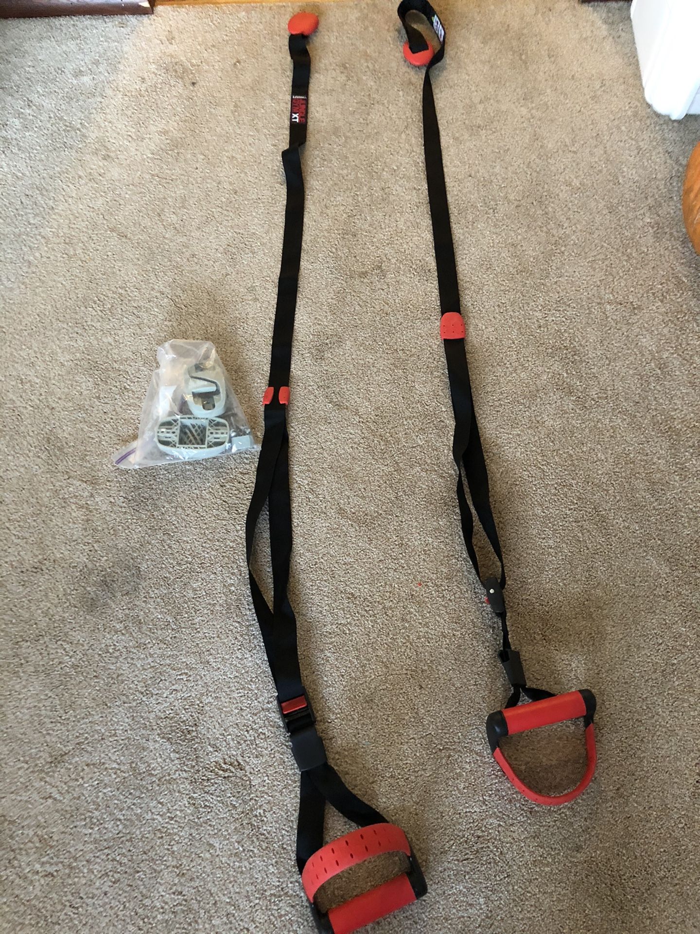 Jungle gym exercise suspension straps