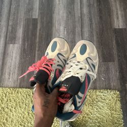 Saucony  Grid