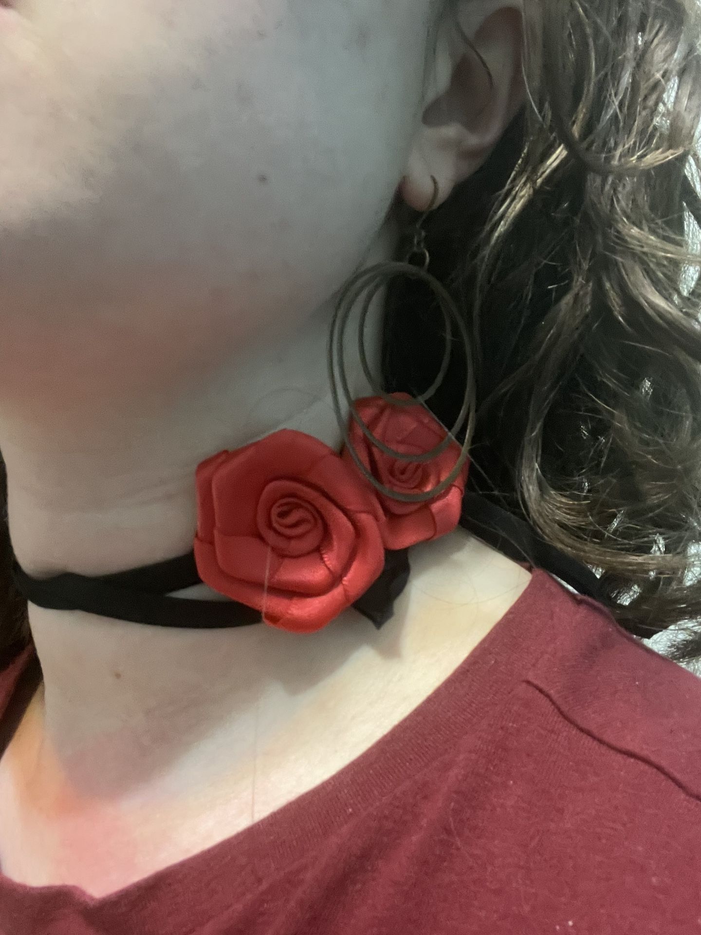 Reworked Rosette Choker