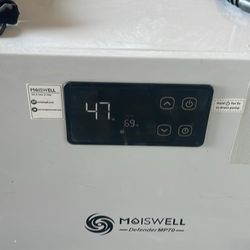 Dehumidifier 