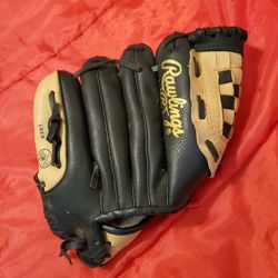 Rawlings Baseball Glove