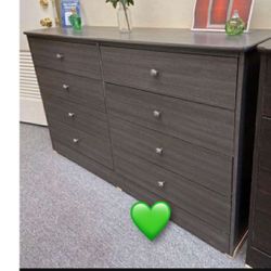 8 Drawer Dresser 