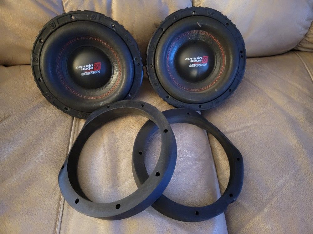 CERWIN VEGA 8" Subs