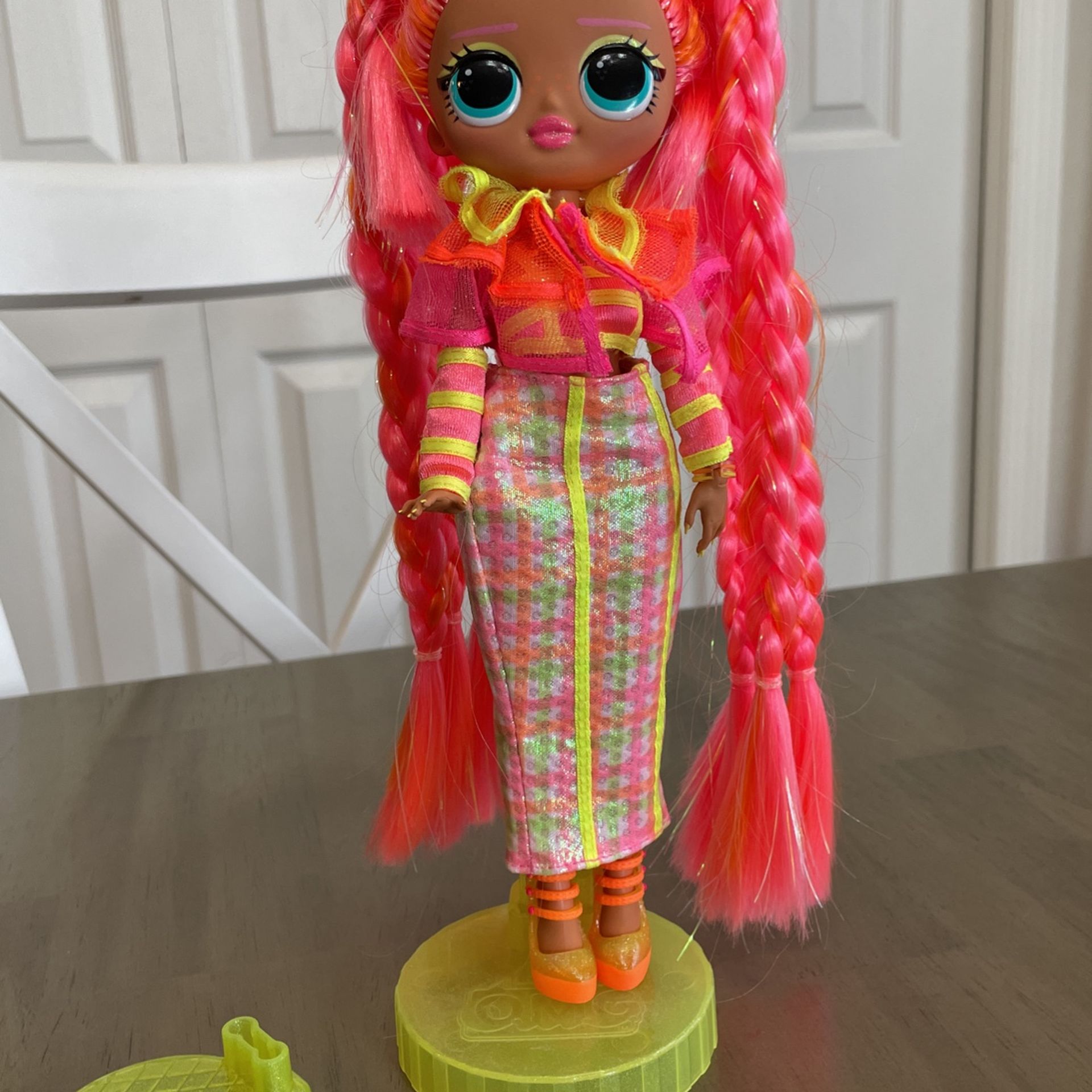 LOL OMG Doll Dazzle