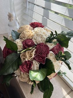 Sola Wood Flower Bouquet