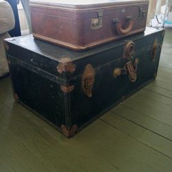 Black Steamer Trunk