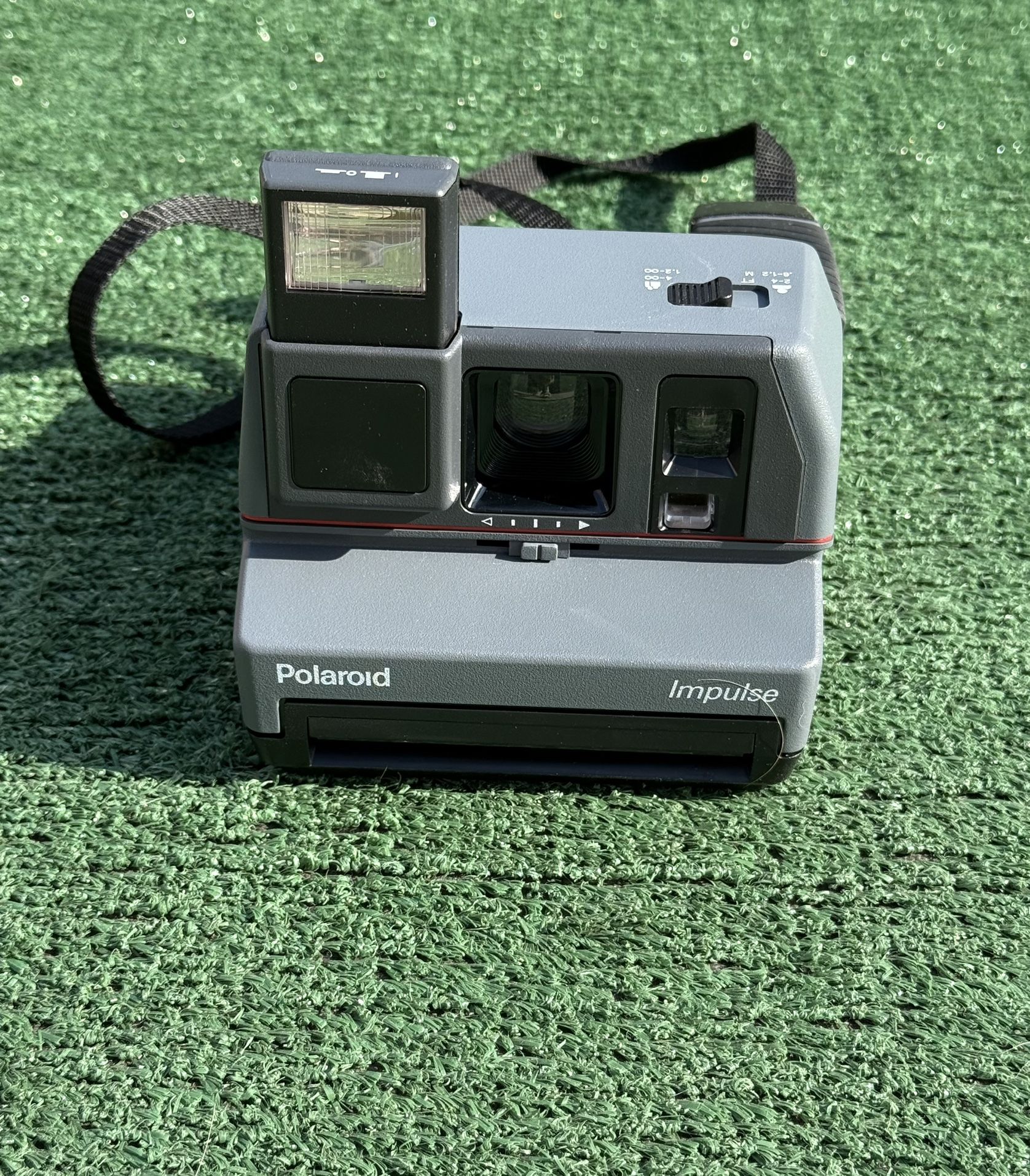 Vintage Polaroid Impulse Instant Film Camera 600 Film