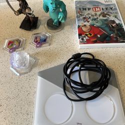 Disney Infinity Wii Game And Accessories