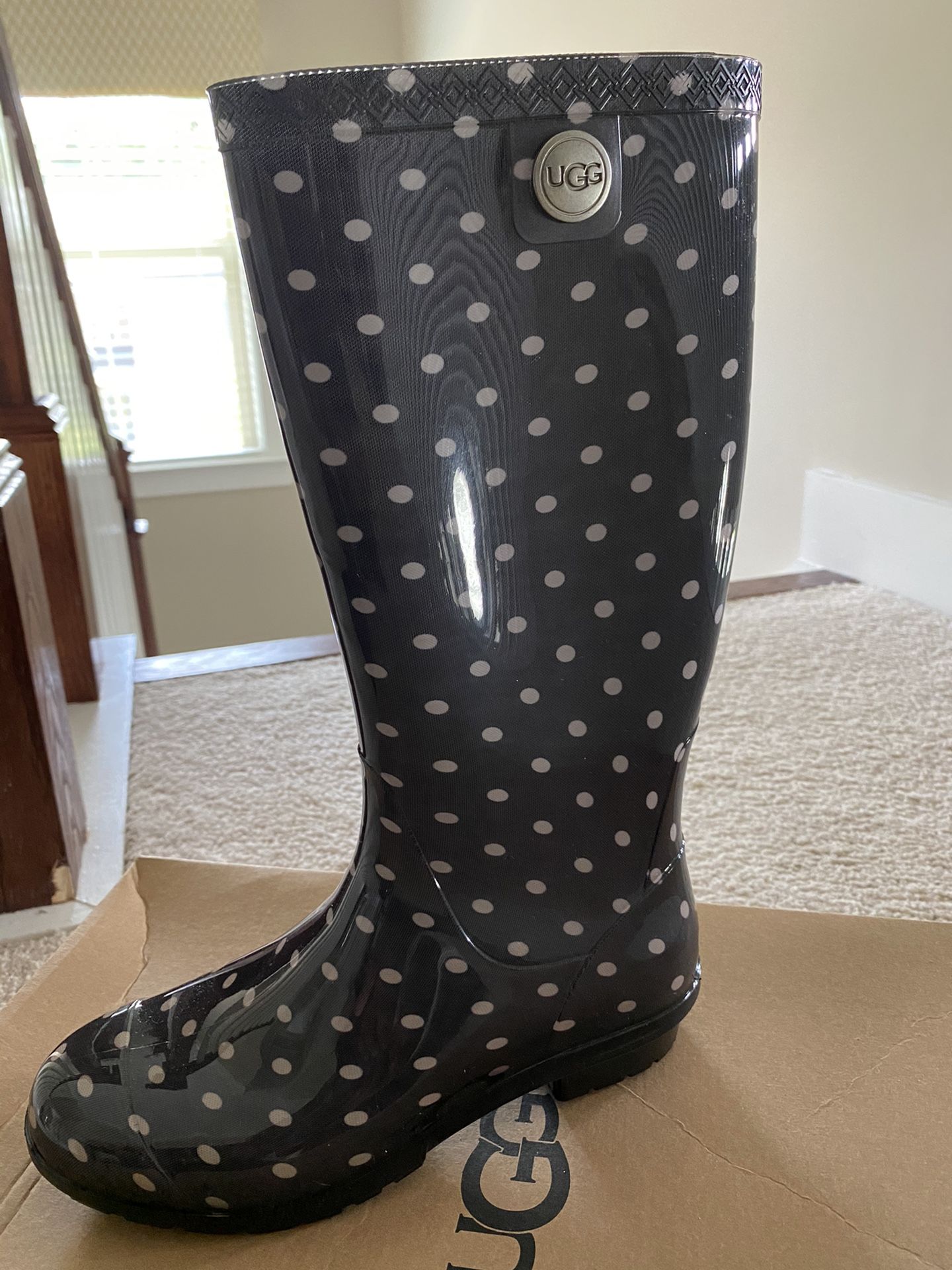 UGG women Rain Boots Polka dots Grey size 6
