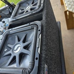 Kicker Speakers 12 inches/Atrend Box 