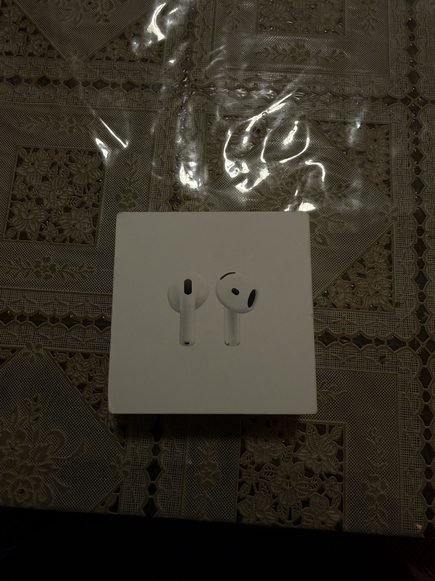 AirPods 4 
