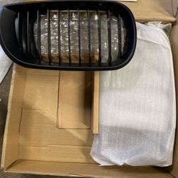 Matte Black Grille For Lci E46