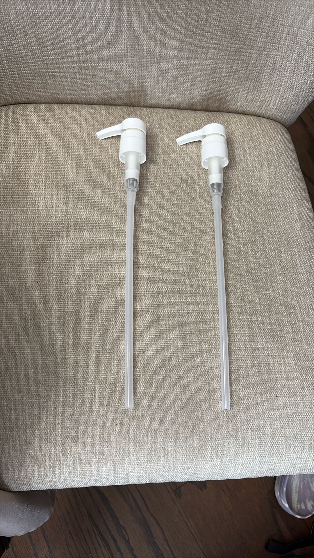 2 New Pumps For Bottles 1 Liter