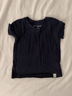 $5 Burt's Bees Baby Short Sleeve Signature Organic Baby V-Neck Tee is made from 100% organic cotton and features a reverse seam with raw edge details 