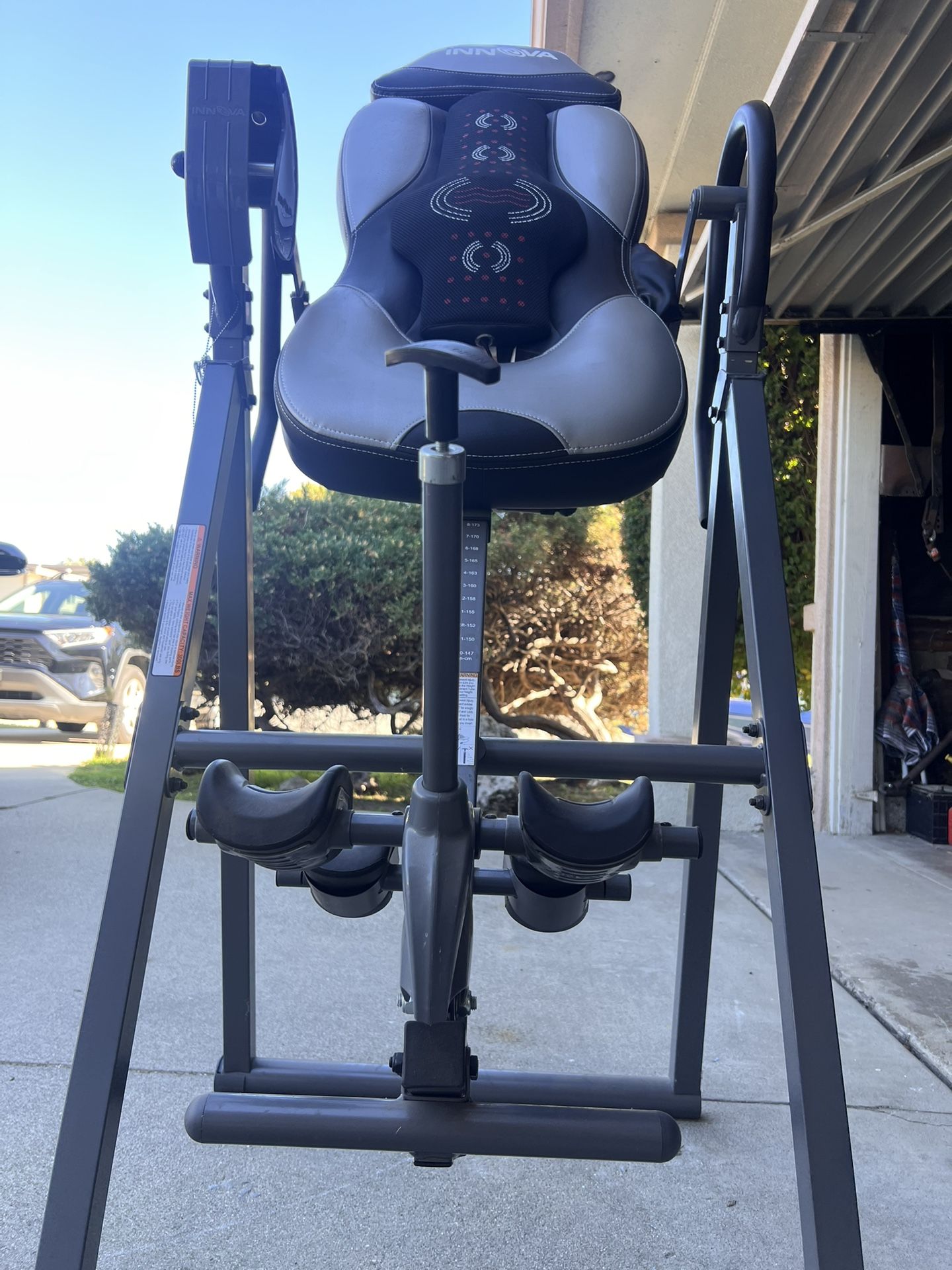 Innova Therapeutic Inversion Table