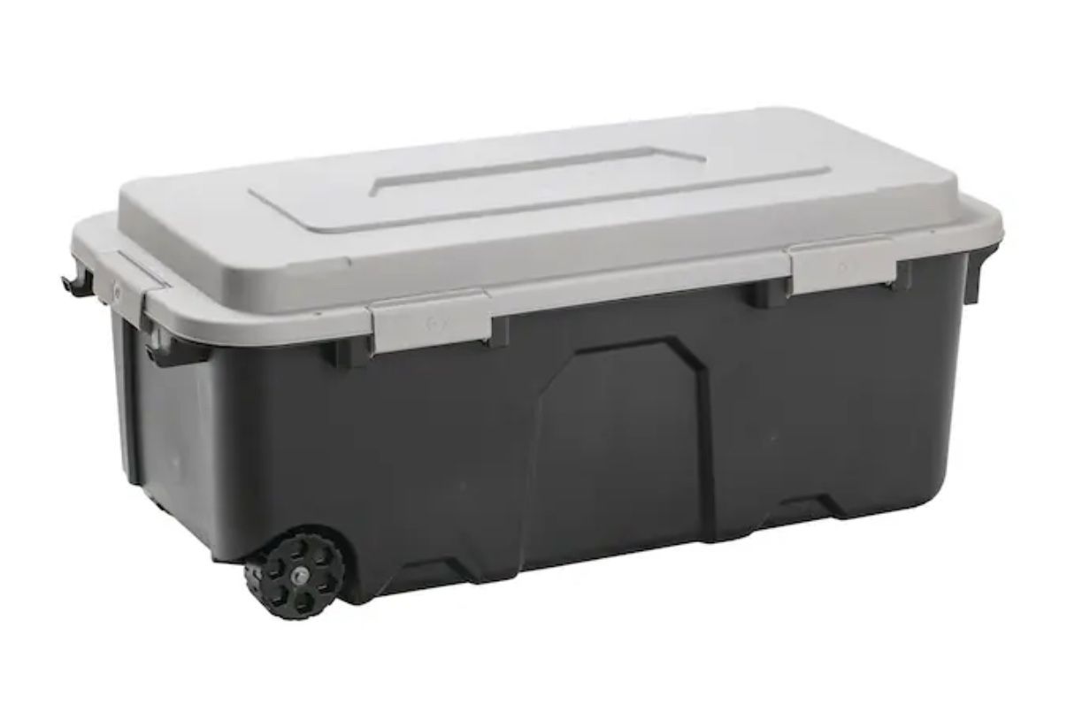 Kobalt xLarge 31 Gallons Heavy Duty Rolling Stackable Tote with Latch Lid New