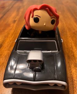 Custom Display Lot: Fast & Furious 1970 Dodge Charger & Black Widow Figure