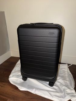 Away Bigger Carry On (Topside) - Black