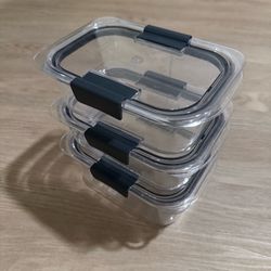 Plastic food container set