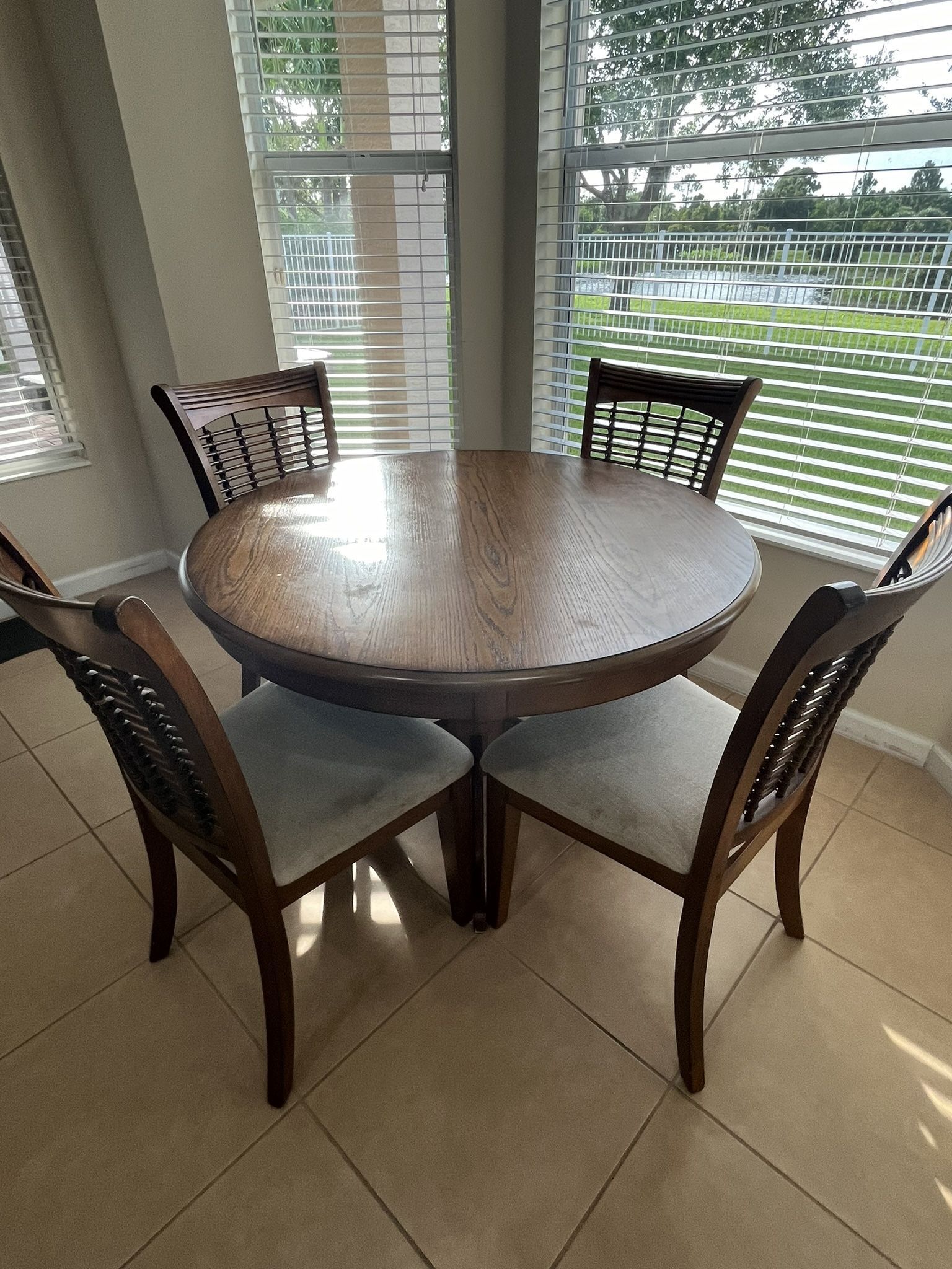 Wooden Dinette Table And 4 Chairs!