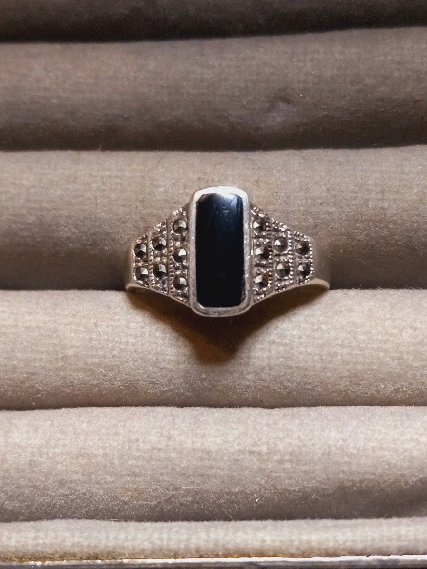 St.Silver Ring W/Stone-Sz 8.5-3.73 Grams
