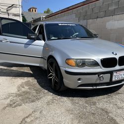 2004 BMW 325i