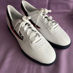FILA Sneakers Size 11 1/2