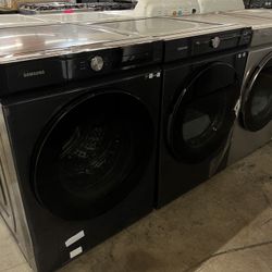 Samsung Bespoke Washer And Dryer Set  QS