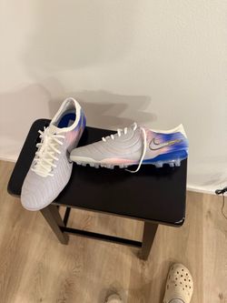 Nike Tiempo Legend 10 Elite AG-Pro Soccer Cleats