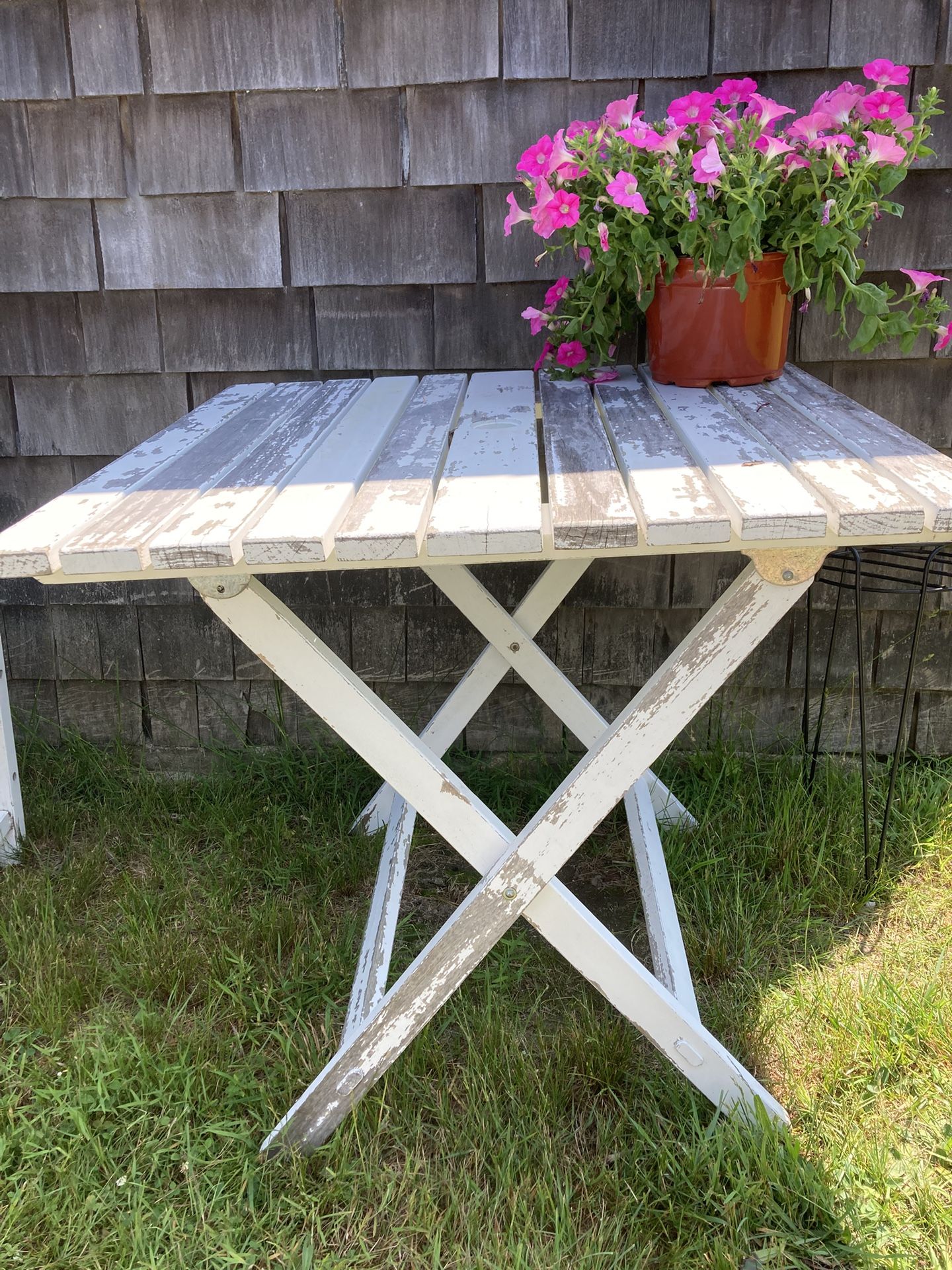 Very Vintage Shabby Chic Foldable Wood Table (umbrella Ready)