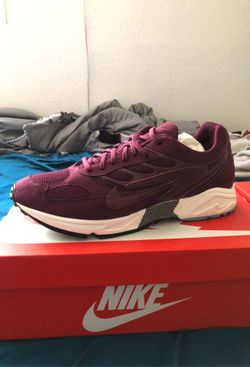 Nike Air Ghost Racer