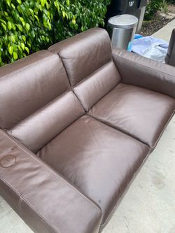 2 Brown leather couches!!! Matching set!! (GOOD CONDITION)