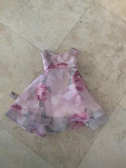 Girls dress size 9m